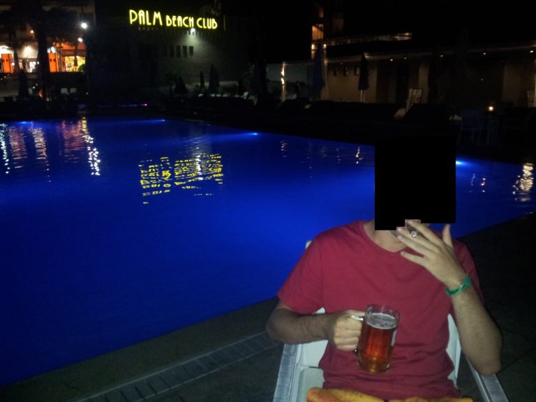 Próżność i życie pod publiczkę